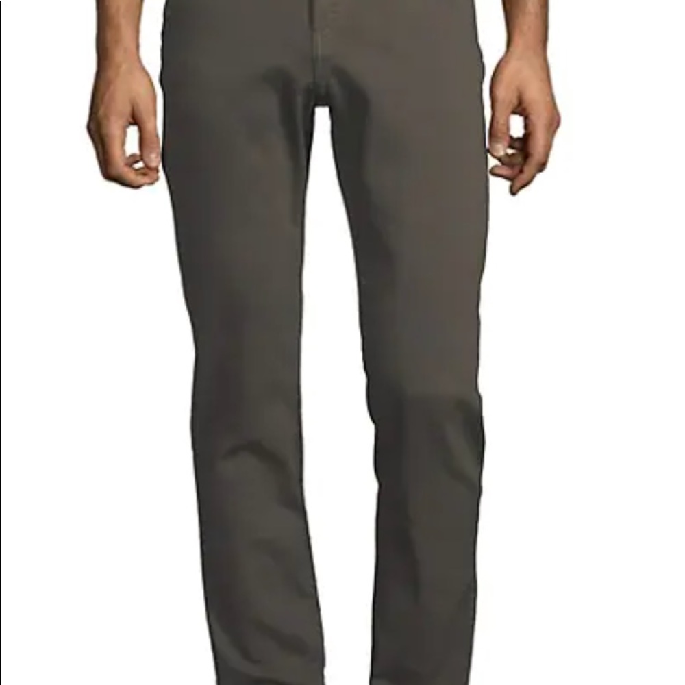 NWOT J brand Tyler Slim Fit Skinny Jeans